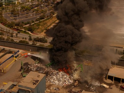 Photo by Mazin Omron : https://www.pexels.com/photo/fire-smoke-over-town-25002782/